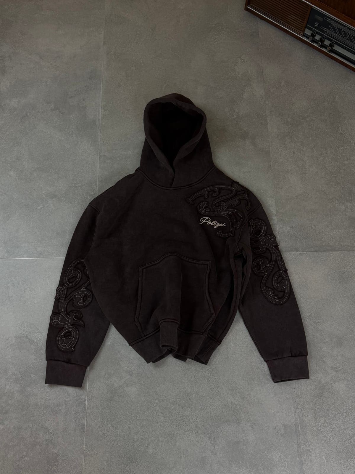 kahverengi ön kol baskılı sweatshirt