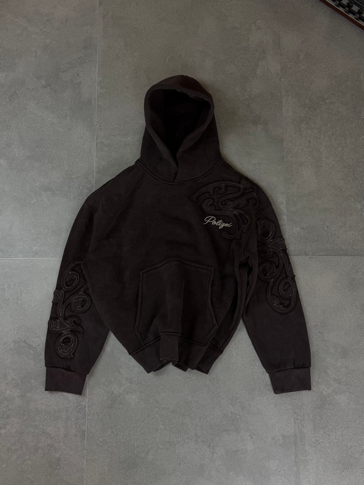 kahverengi ön kol baskılı sweatshirt